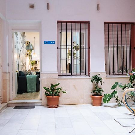 Divi Apartments Martinez Montanes Севилья Экстерьер фото