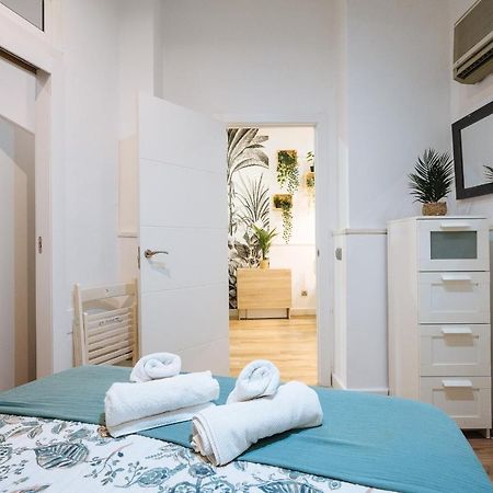 Divi Apartments Martinez Montanes Севилья Экстерьер фото
