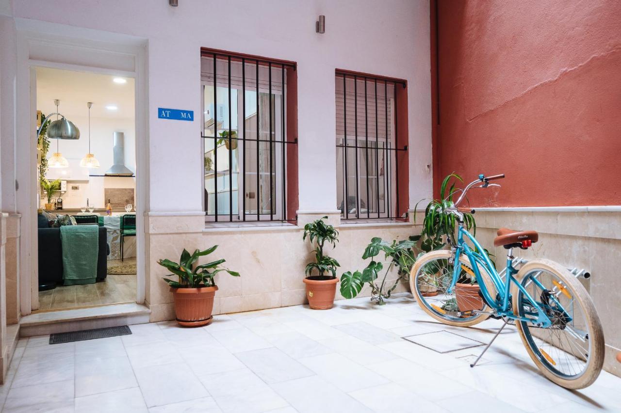Divi Apartments Martinez Montanes Севилья Экстерьер фото