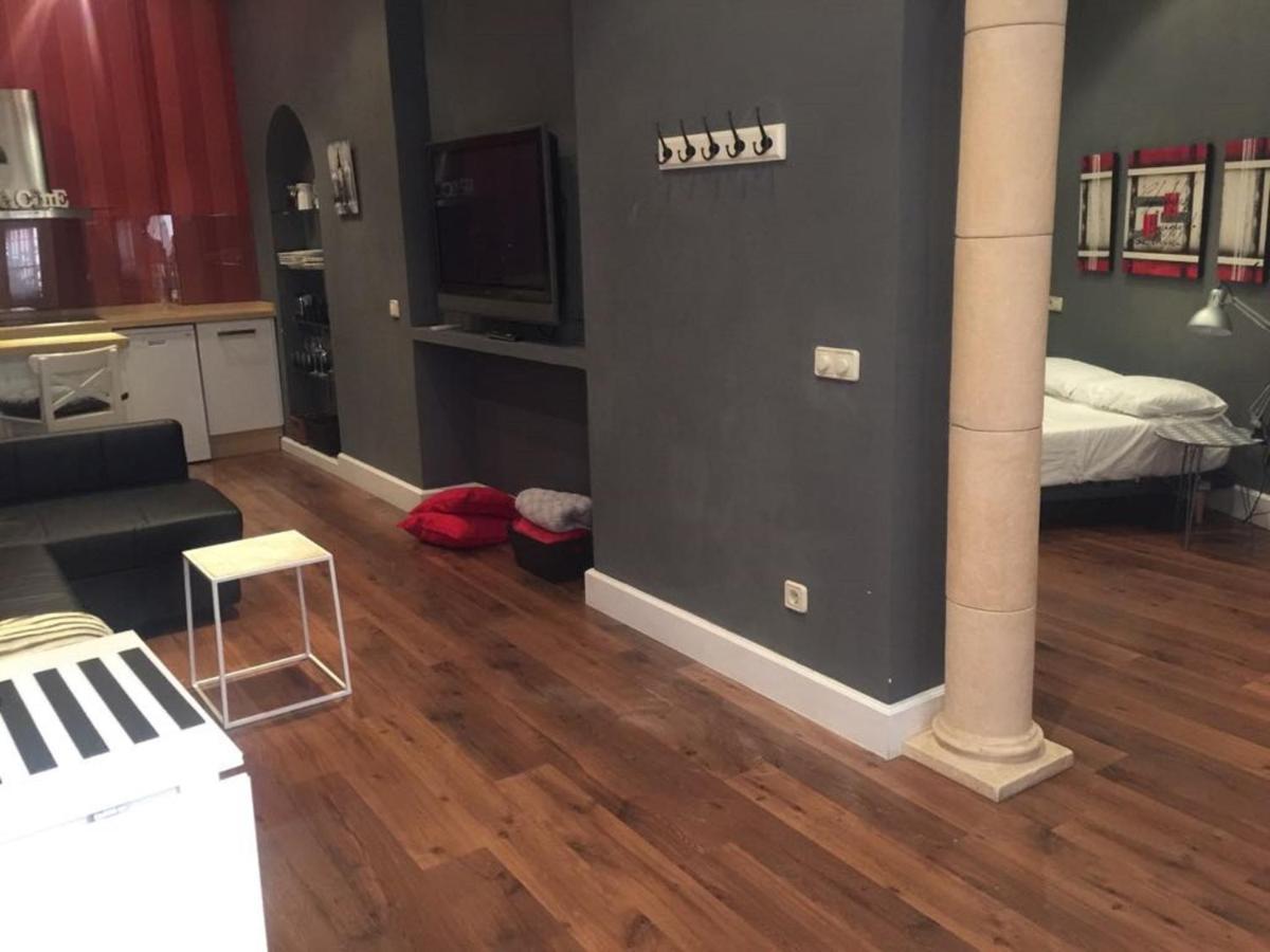 Divi Apartments Martinez Montanes Севилья Экстерьер фото