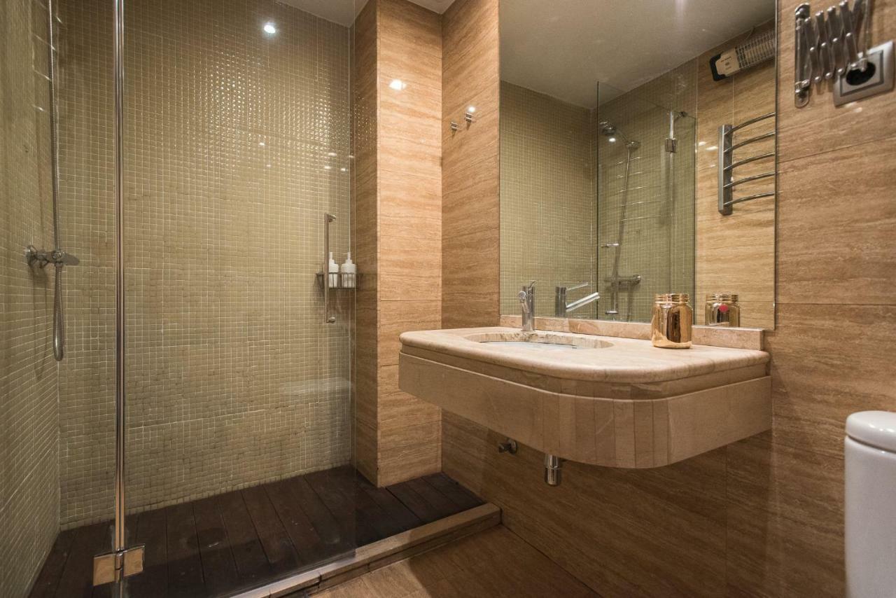 Divi Apartments Martinez Montanes Севилья Экстерьер фото
