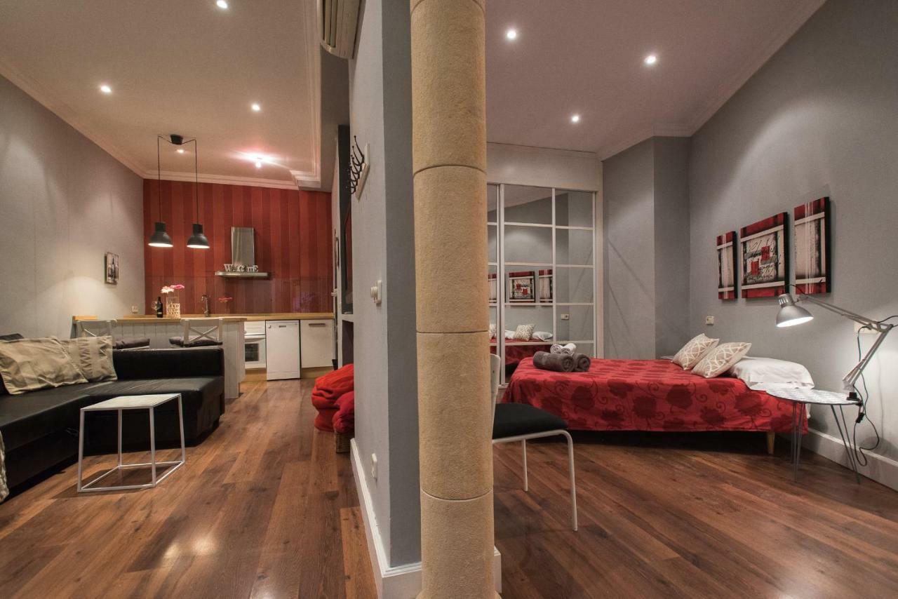 Divi Apartments Martinez Montanes Севилья Экстерьер фото