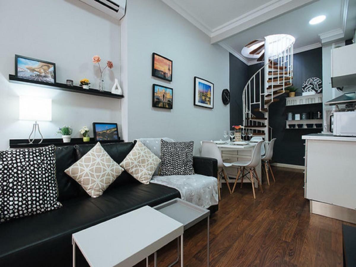 Divi Apartments Martinez Montanes Севилья Экстерьер фото