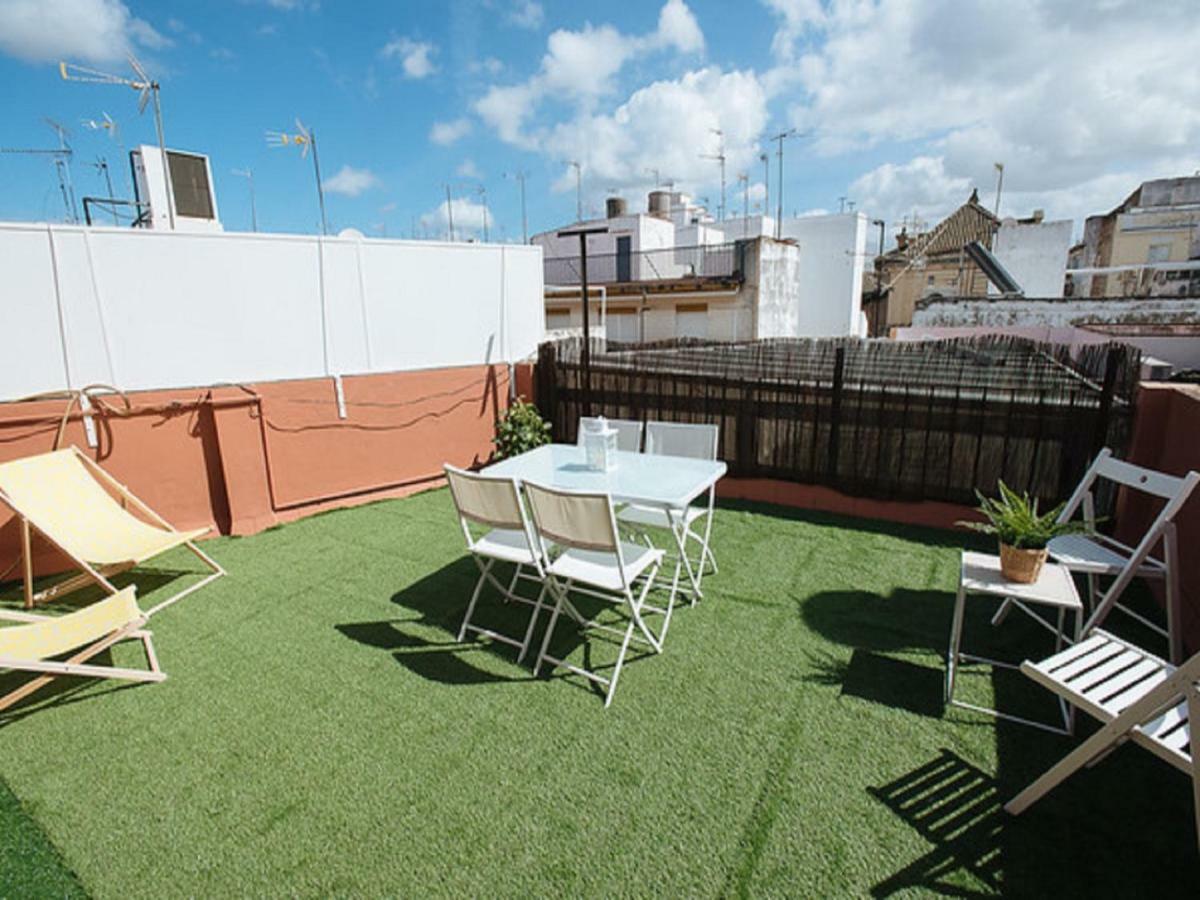 Divi Apartments Martinez Montanes Севилья Экстерьер фото